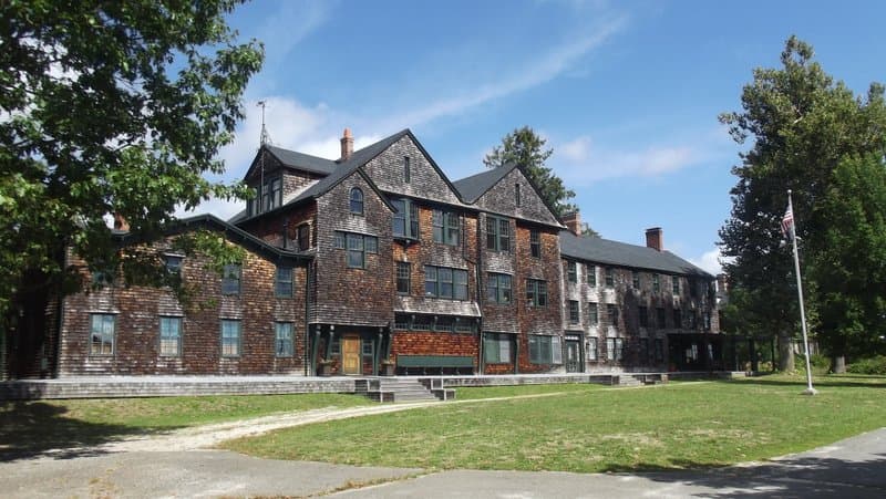 Connetquot River State Park Preserve